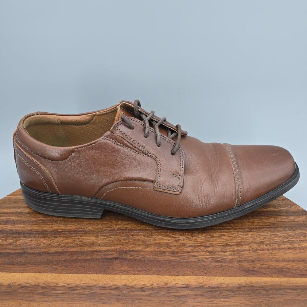Clarks Oxfords Mens 9.5 Brown Leather Tilden Cap Toe Lace Up Office Dress Shoes